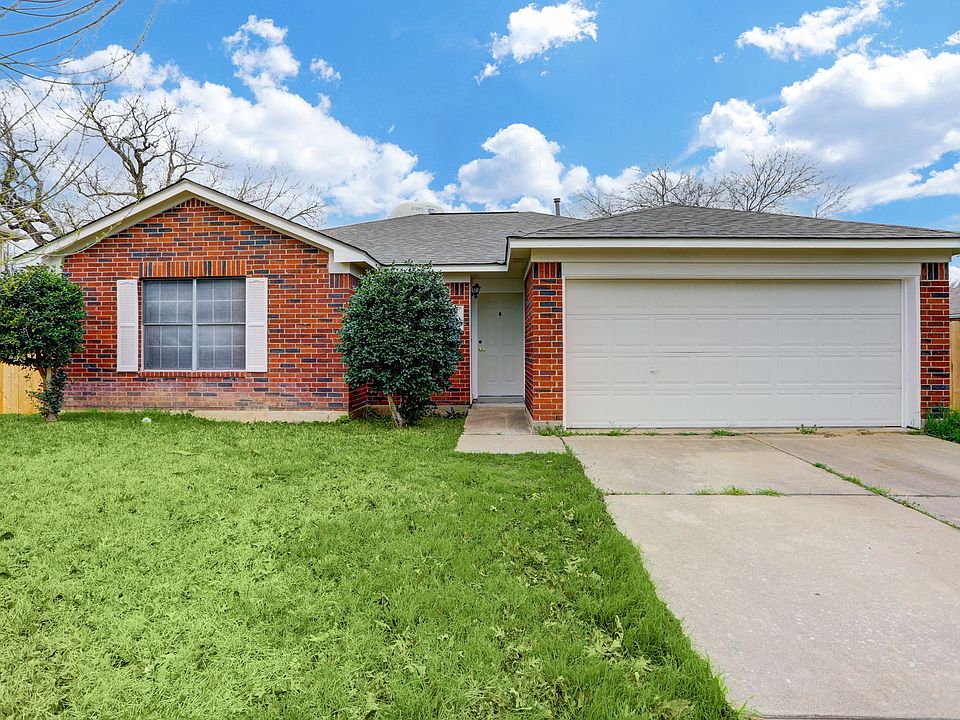 Single Story in Established Chandler Creek Neighborhood
