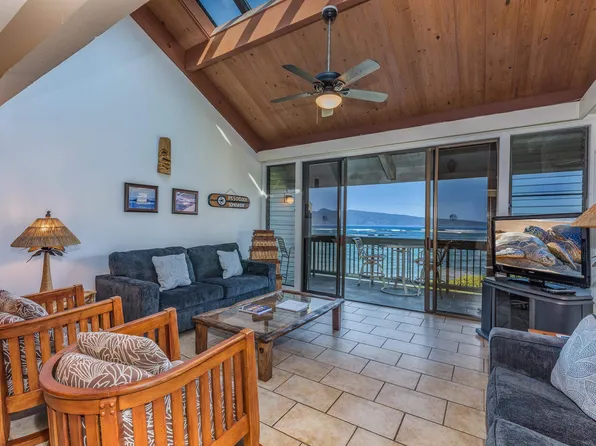 4521 Lower Honoapiilani Rd #2B2, Lahaina, HI 96761