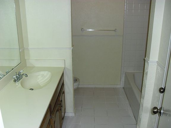 5th image of 137 Wildwood Dr