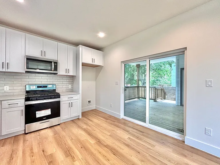 5605 Samuel Huston Ave #2 — Photo 7