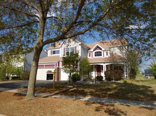 5421 Crossview Ln, Lake In The Hills, IL 60156