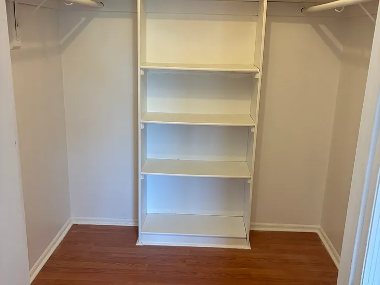 203 Green Hollow Dr — Photo 11