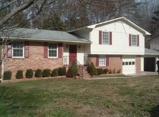 623 Larchmont Cir NW, Atlanta, GA 30318