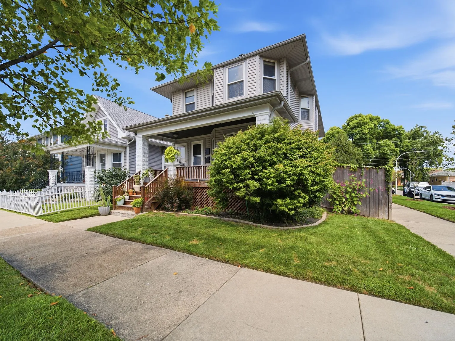 2 bed, $2,100 — Photo 2