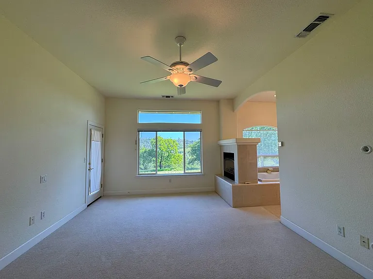 6255 Peacock Way — Photo 23