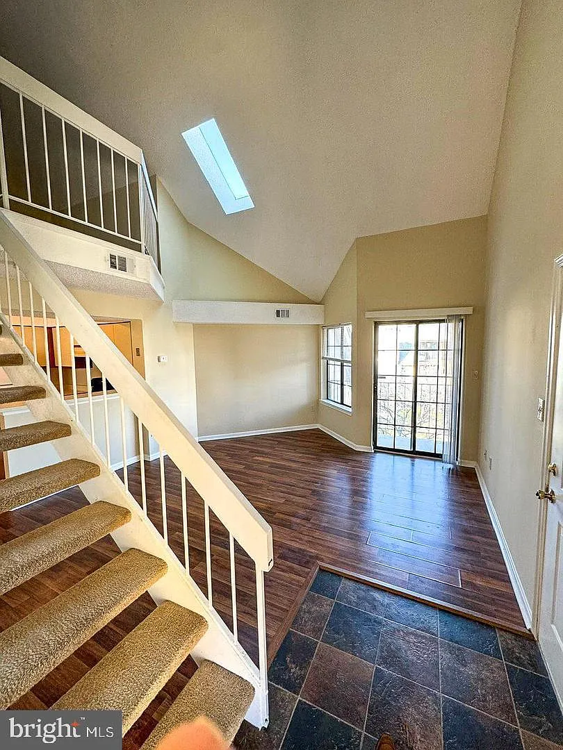1 bed, 1.0 bath, 712 sqft, $1,500 — Photo 3