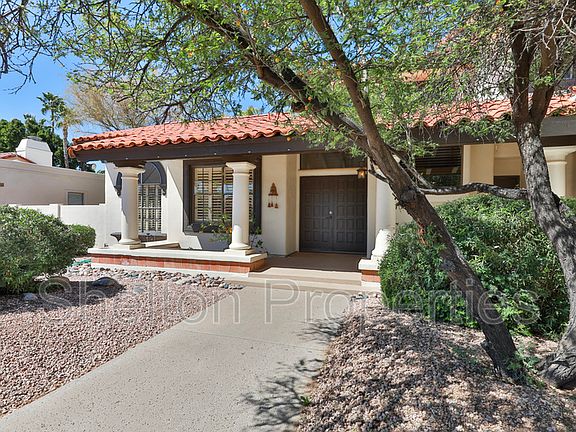 4th image of 2708 E Leonora St