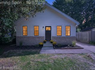 404 Laprairie St, Ferndale, MI 48220