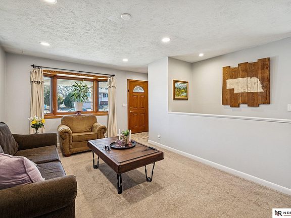 3rd image of 5611 S 42nd Street Ct