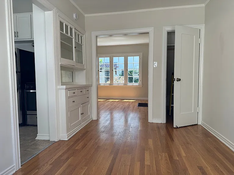 1834 N Normandie Ave — Photo 10