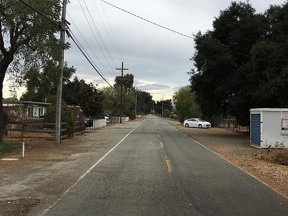 2nd image of 13710 Colony Ave