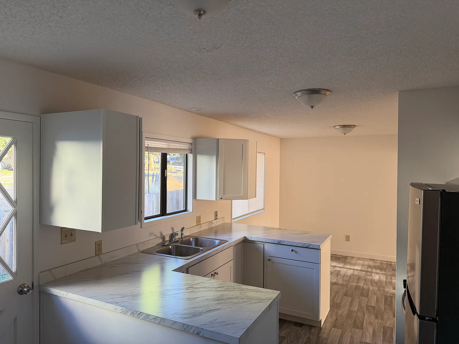 2 bed, 925 sqft, $1,550 — Photo 3