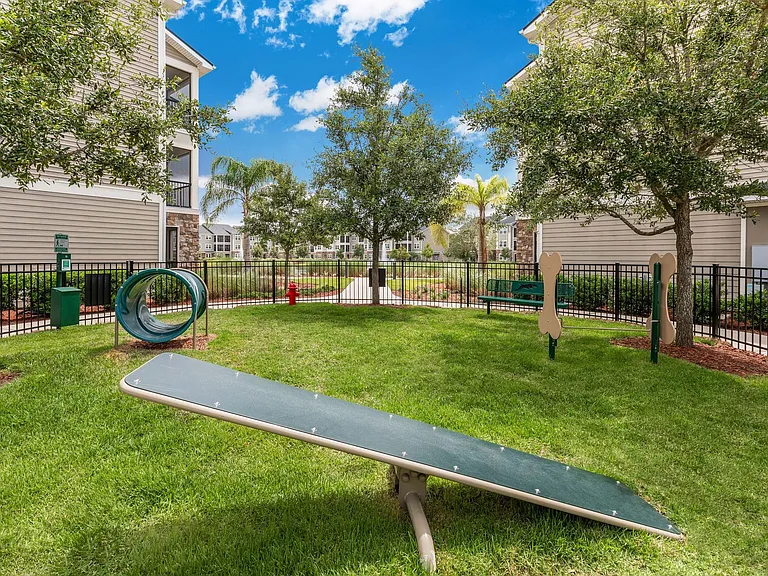 Art Avenue Apartments — Photo 31