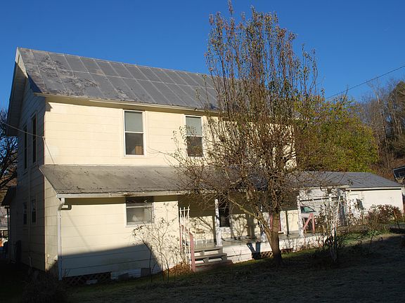 2nd image of 54 Riverview Cir