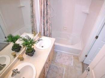 3rd image of 4985 Kiska Ln Unit 205