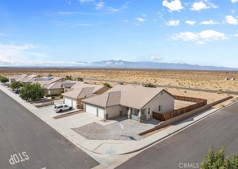 13668 Sandpiper Pl, Victorville, CA 92392 | MLS #CV25193047 | Zillow