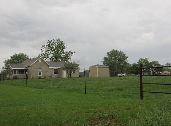 3rd image of 5485 County Road 2350