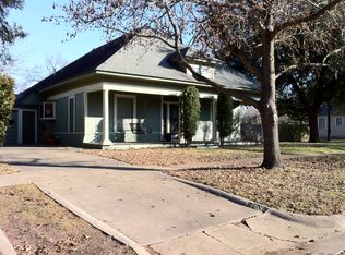 602 N Catherine St, Terrell, TX 75160