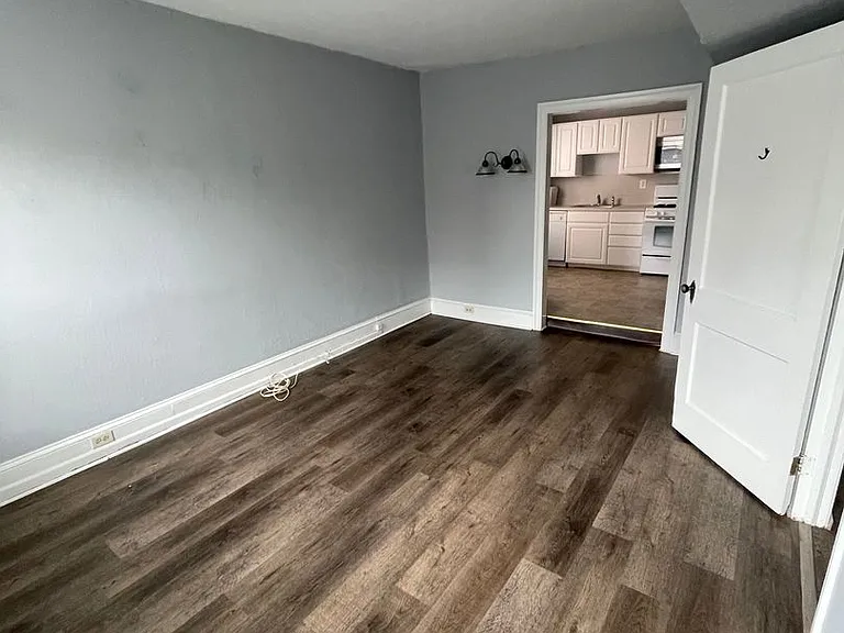 239 Bridge St — Photo 10