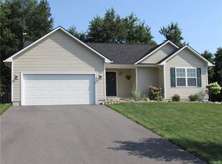31 Aspen Springs Dr, Lysander, NY 13027