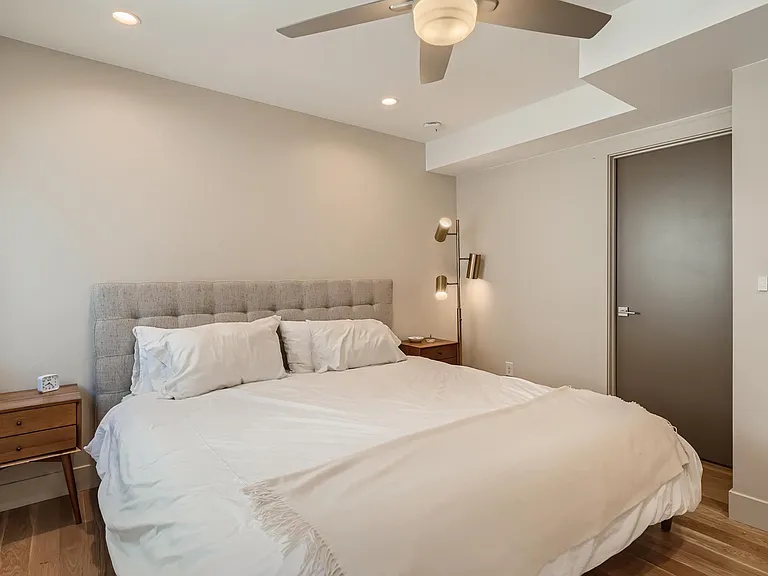 1456 N Zenobia St — Photo 17
