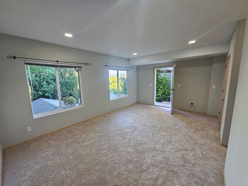 1st image of 110 S Cambrian Ave