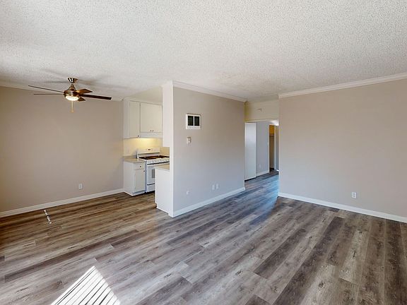 5th image of 20431 Saticoy St APT 306