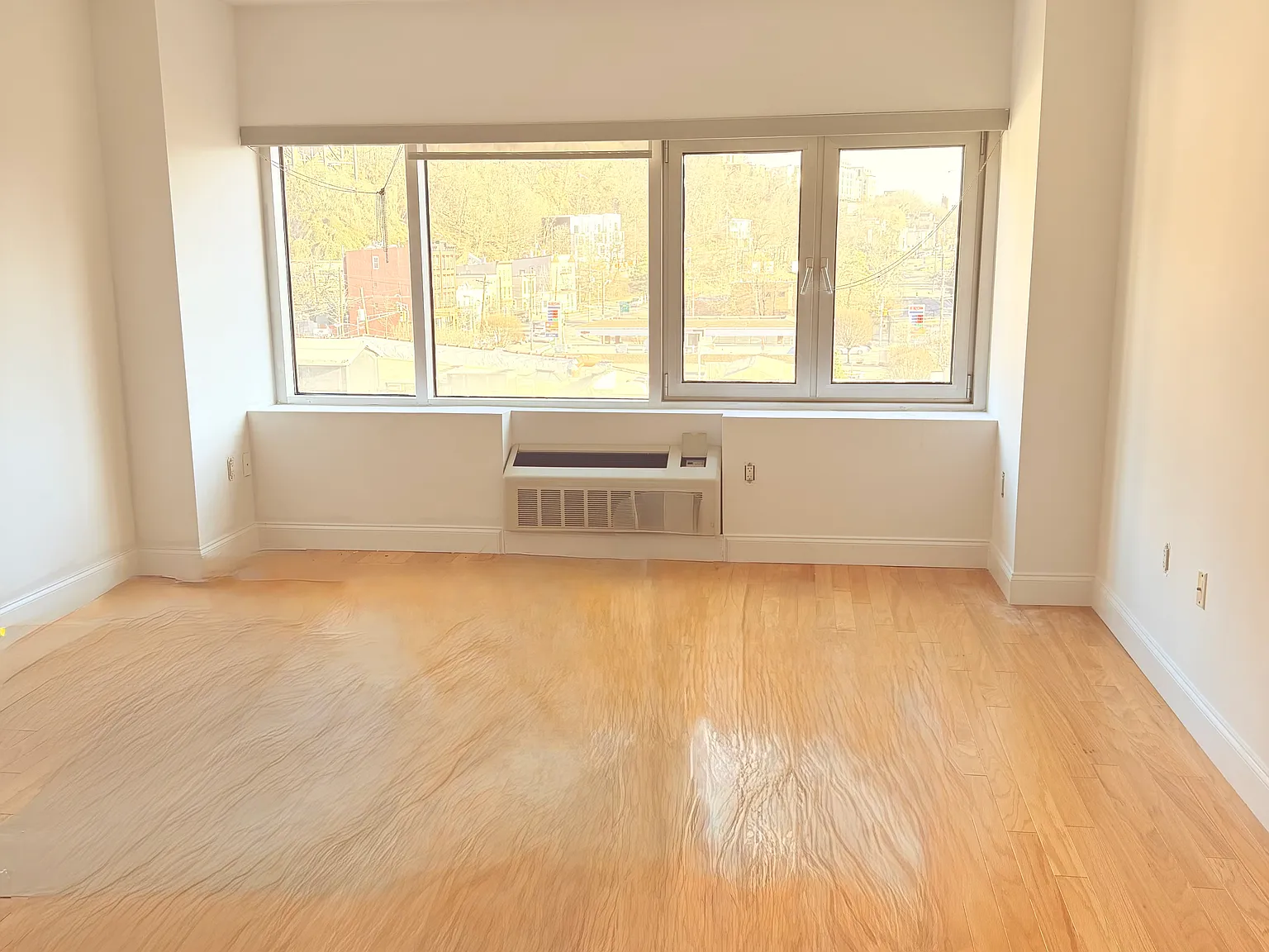 1 bed, 750 sqft, $3,050 — Photo 4
