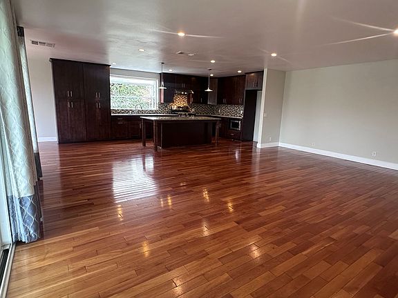 3rd image of 2332 Camino Del Sol