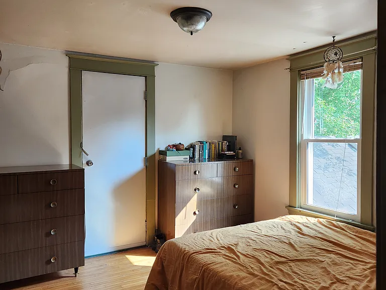 1963 E Main St #2 — Photo 9
