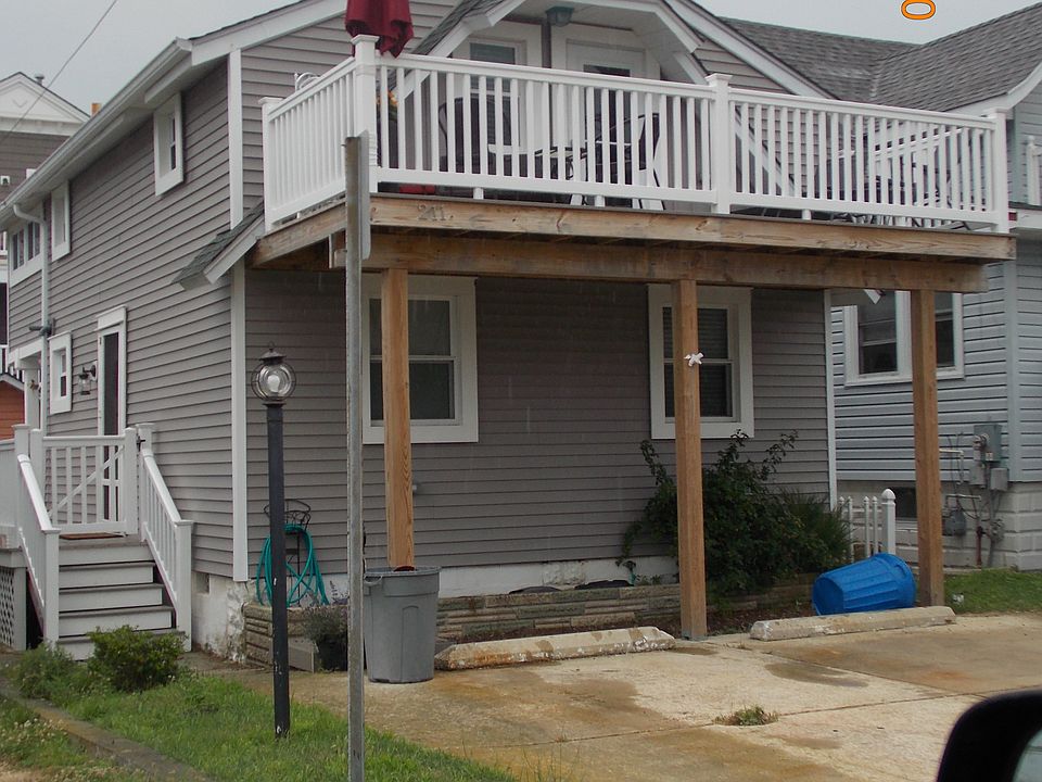 1st image of 211 93rd St