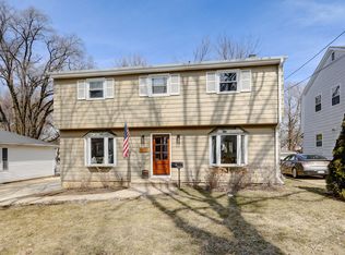 318 Elm St, Glen Ellyn, IL 60137