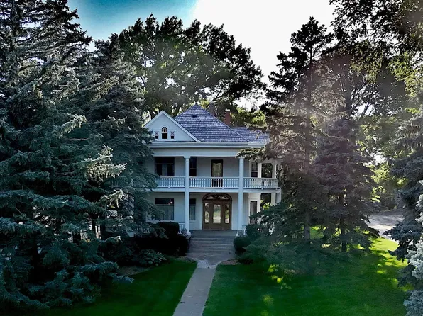 219 N Brown Ave, Minden, NE 68959