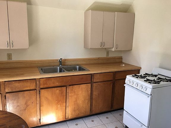 5th image of 610 Laporte Ave