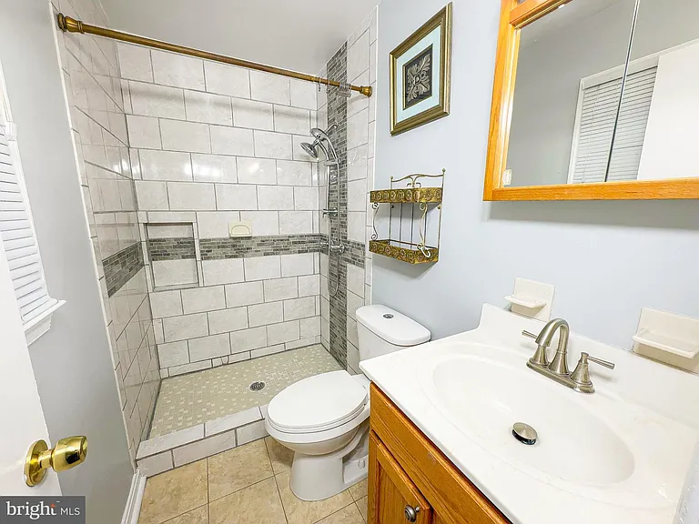 9206 Lorelei Ct — Photo 34