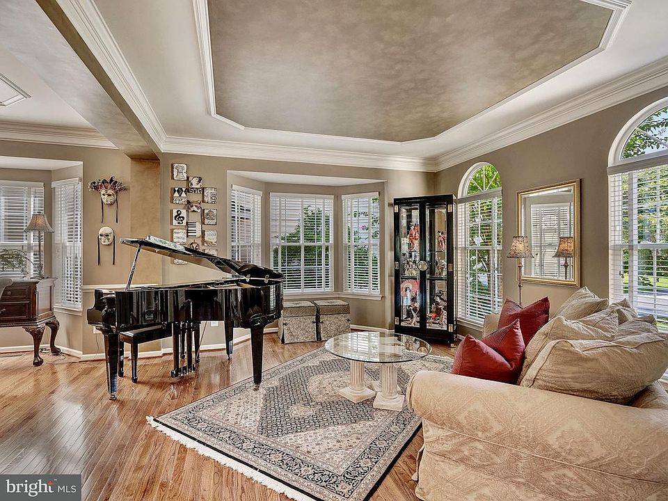 1st image of 20222 Hidden Creek Ct