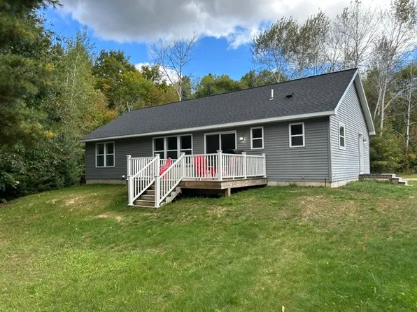 2115 Pleasant Valley Rd, Boyne City, MI 49712