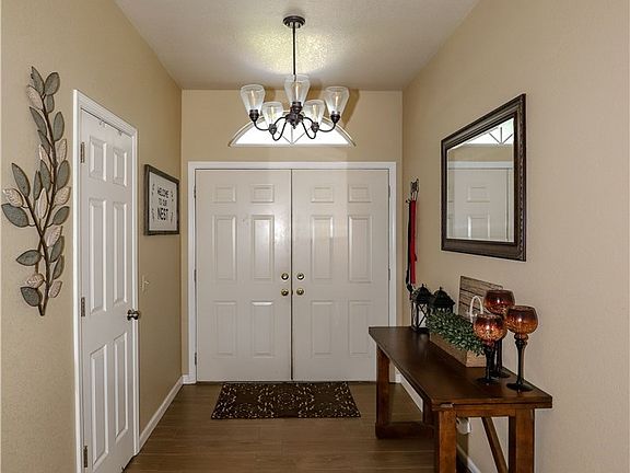 4th image of 2321 Andrews Pl