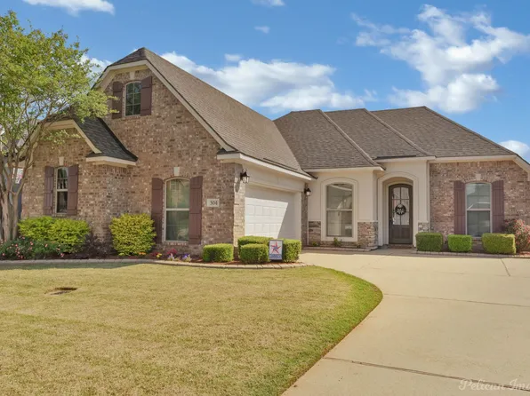 304 Camelback Dr, Bossier City, LA 71111