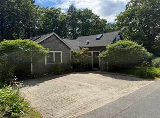 86 Underwood Rd, Falmouth, ME 04105