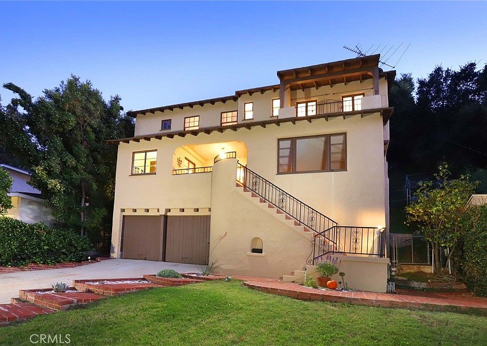1st image of 2332 E Glenoaks Blvd