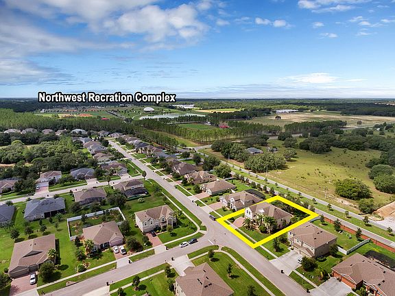 2nd image of 2965 Rolling Hills Ln