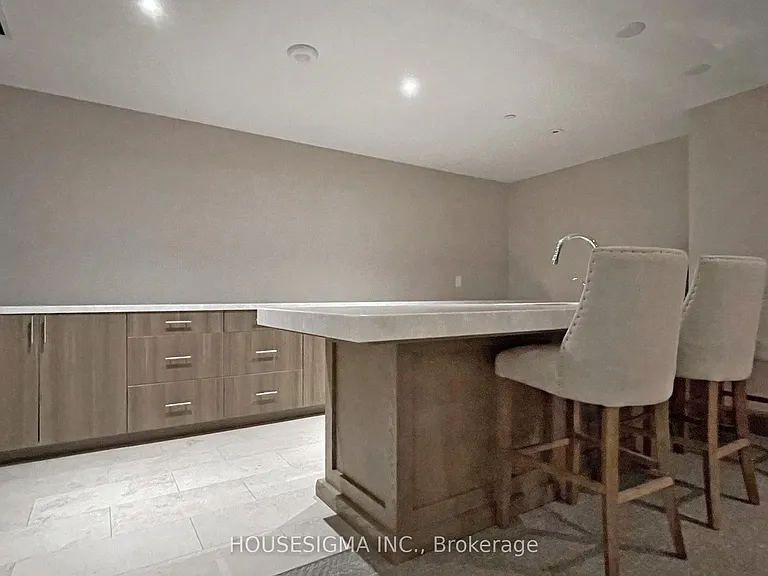 3091 Dufferin St #211 — Photo 31