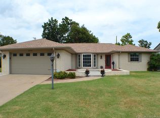 8533 E 34th St, Tulsa, OK 74145