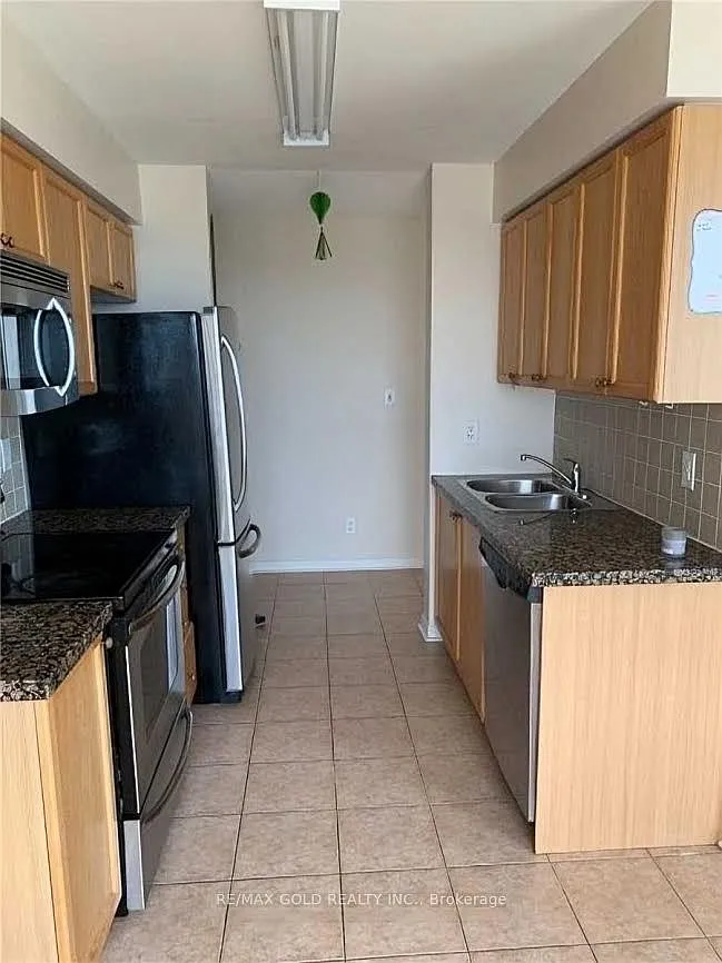 2 bed, $3,000 — Photo 4