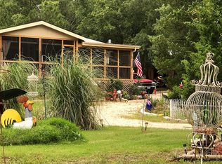 17132 McCraven School Rd, Washington, TX 77880