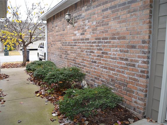 2nd image of 2812 W Valley West Ct