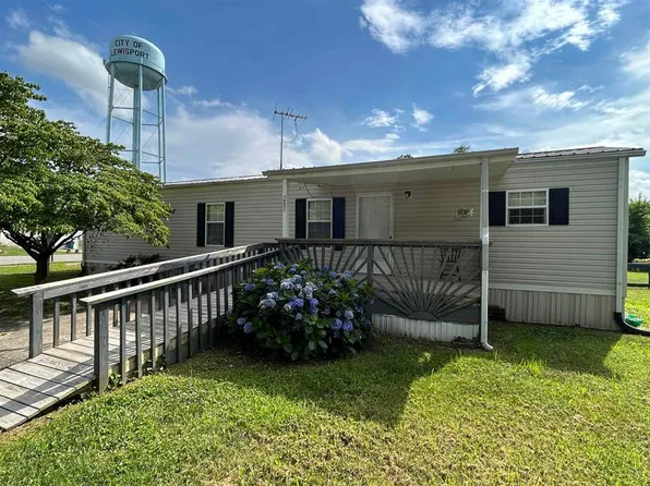 285 3rd St, Lewisport, KY 42351