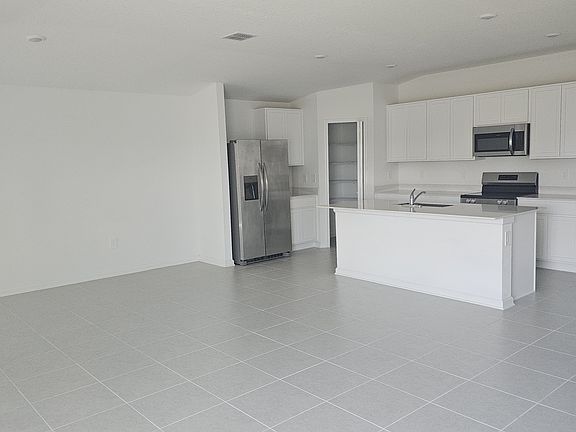 3rd image of 2934 Pennachio Dr