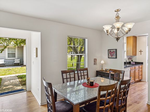 2nd image of 482 N Lake Shore Dr #482